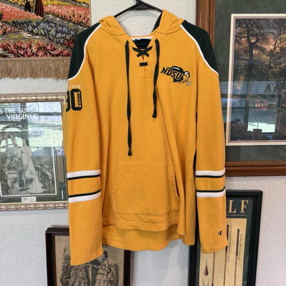 Vintage 00s North Dakota State University‎ Champion Hockey Style Hoodie Size XL